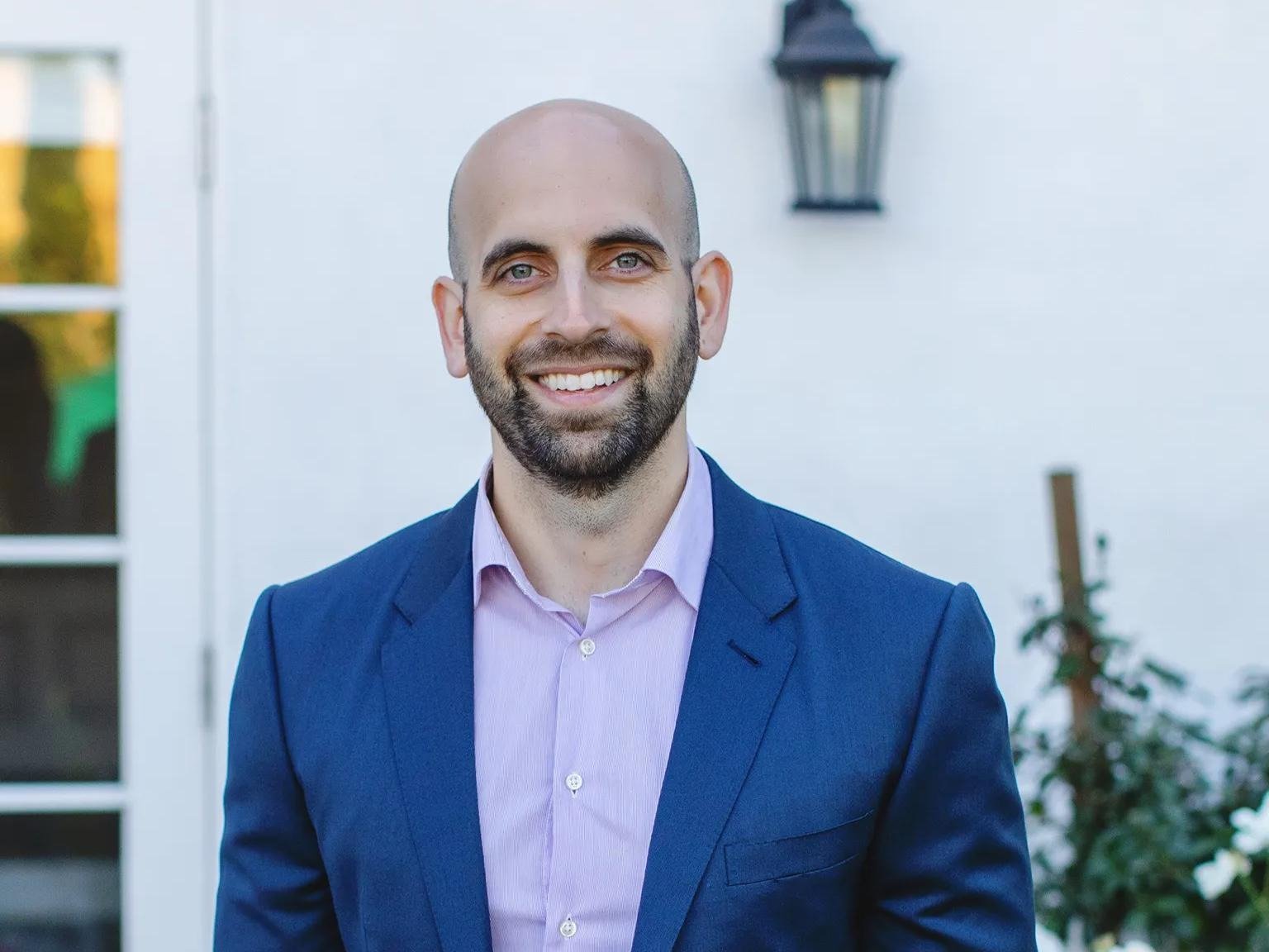 Ahmad Al-Dahle, director tecnológico de Airbnb
